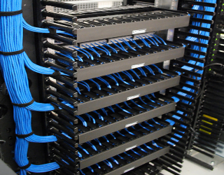 Best Tier4 Hosting 3 core switches